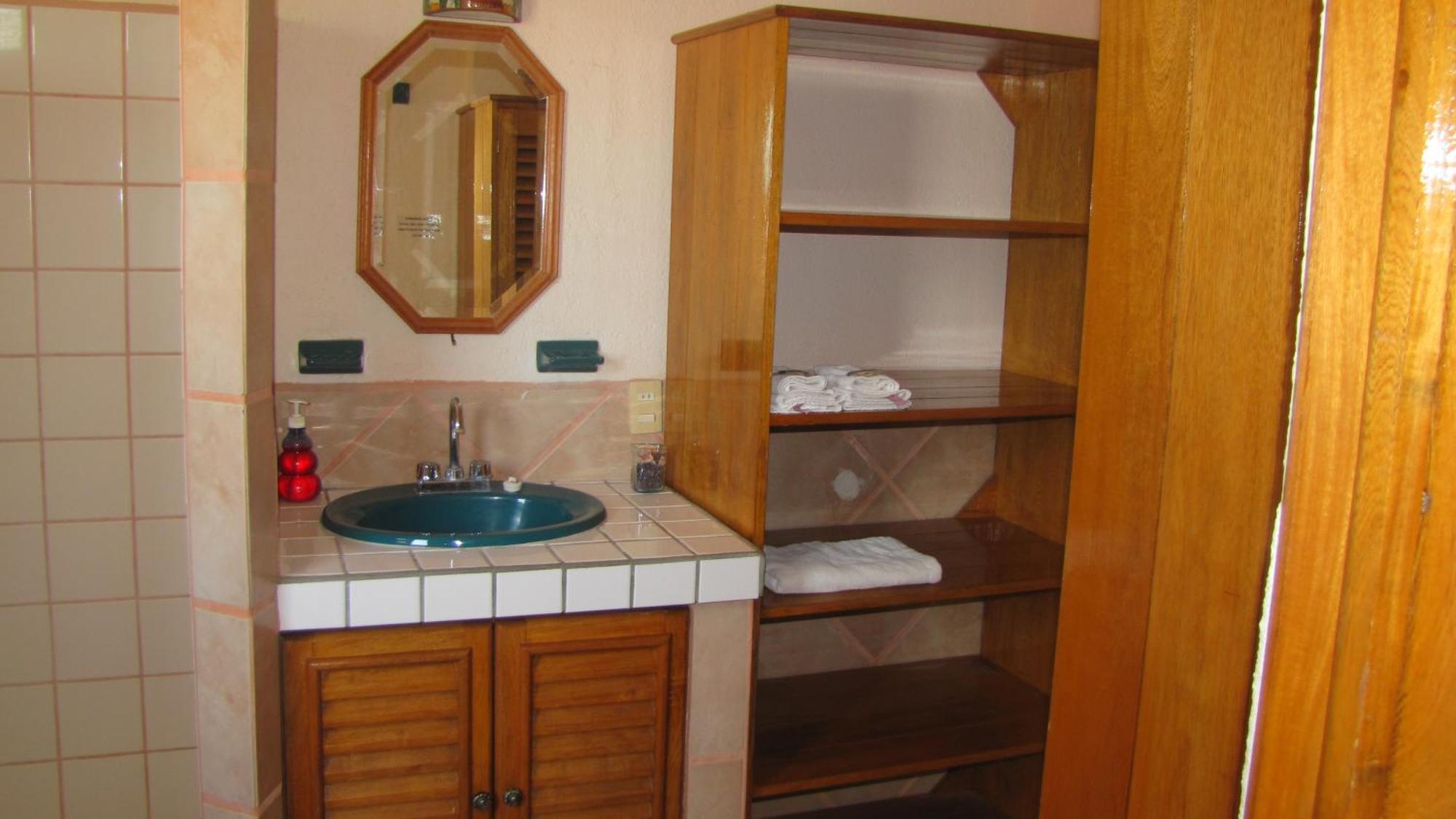 La Paloma Oceanfront Retreat Hotel San Patricio Melaque Room photo